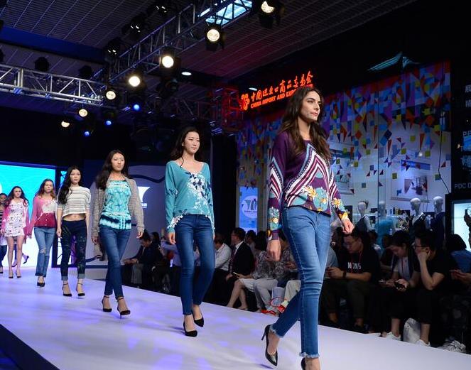 Wonderful review | Original design fashion show of the 121st Canton Fair