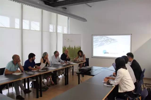 Match unique and creative Spanish design